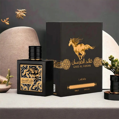 Lattafa Qaed Al Fursan – Eau de Parfum (90ml) | A Explosão Tropical de Abacaxi e Madeira
